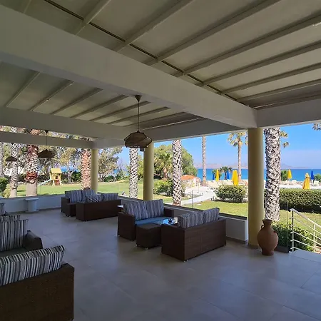 Irina Aparthotel 3*