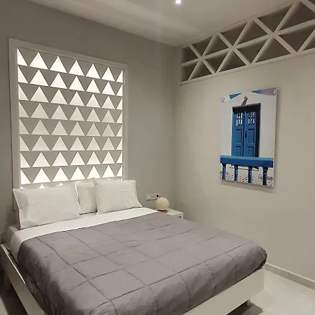 Irina Aparthotel