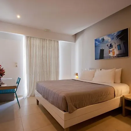 Irina Aparthotel